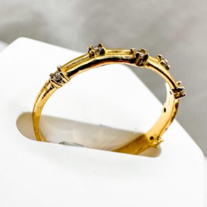 Anillo Talla 6.75 con Circon Blanco en Zig Zag de Oro 18K